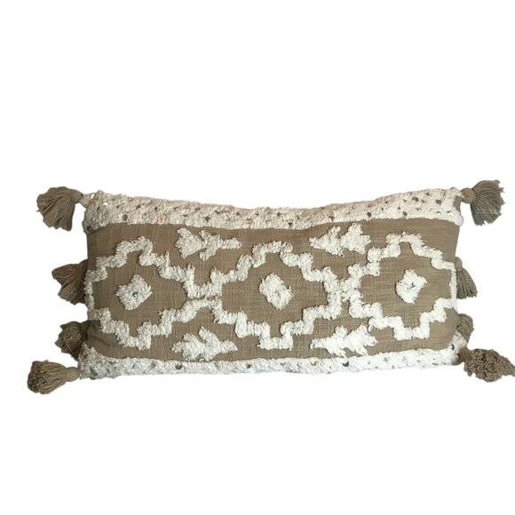 Bohemian Beige & Ivory Cotton/Linen Lumbar Accent Pillow With Tassels - Picture 7 of 8